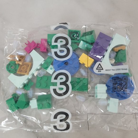 Legos - Picture 5 of 9